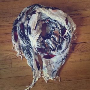 Light weight scarf that will still keep you warm